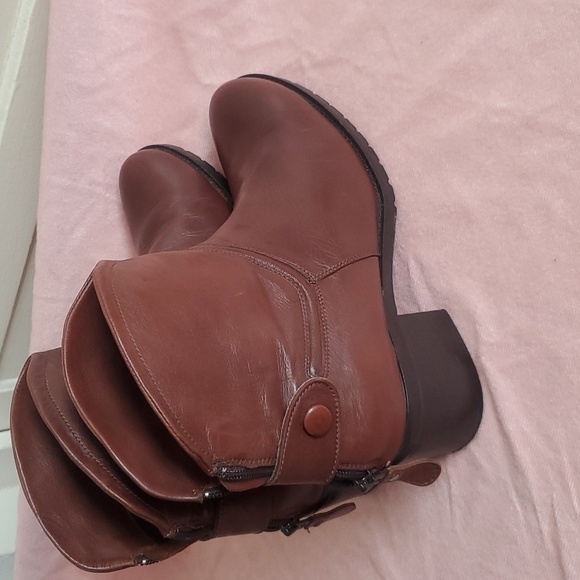 George J Love Leather Ankle Booties Size 38 - Picture 4 of 10